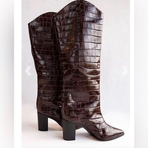 Shultz NWOB Women’s Analeah Croc-Embossed Knee-High Boots. Size 6M  DS
